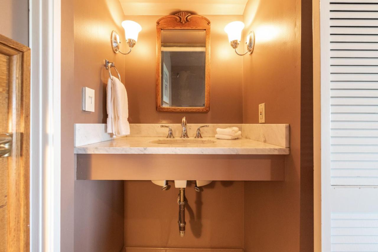 Seattle Gaslight Inn מראה חיצוני תמונה